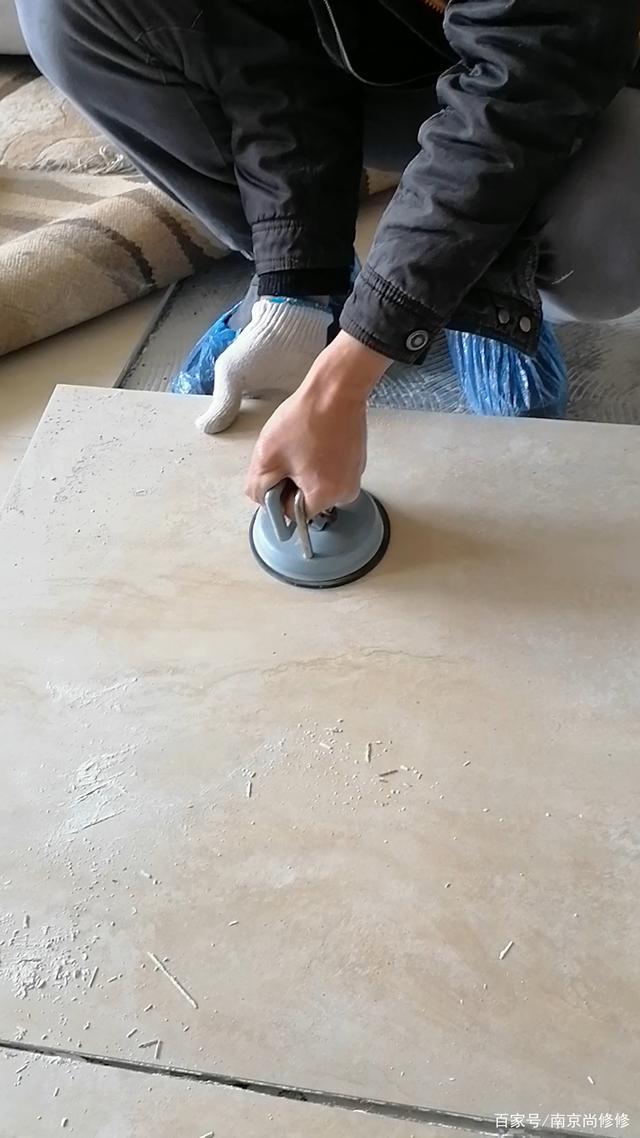 瓷砖烂了如何修复好看(瓷砖烂掉了小块,怎么修补) 瓷砖烂了如何修复好看(瓷砖烂掉了小块,怎么修补)